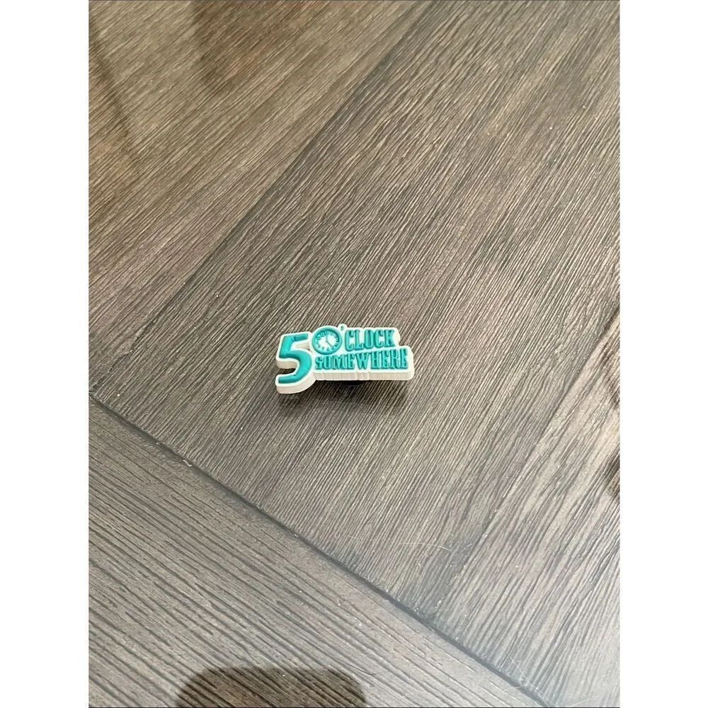 Crocs Jibbitz “5 Oclock Somewhere” Charm 2021 Margaritaville 1-Charm Only - Picture 15 of 16
